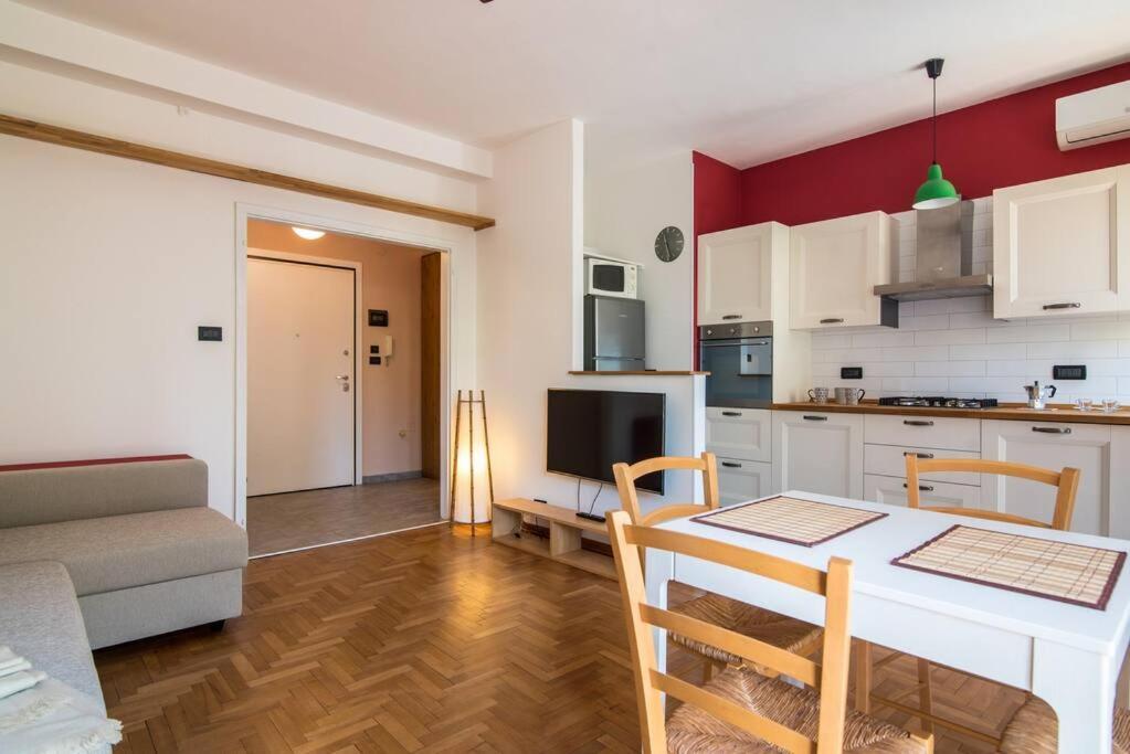 Enjoy Home - Bilocale Sulle Riviere A Due Passi Dalla Specola Padoue Extérieur photo