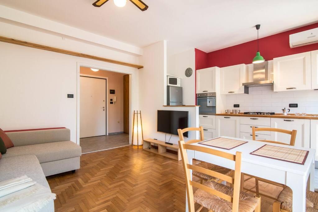 Enjoy Home - Bilocale Sulle Riviere A Due Passi Dalla Specola Padoue Extérieur photo